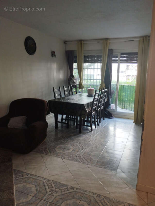 Appartement à GRIGNY