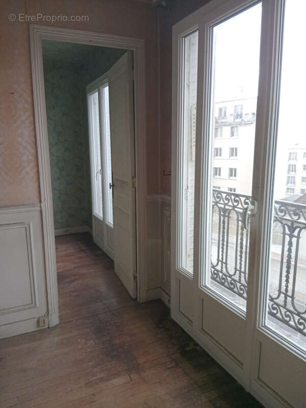 Appartement à LES LILAS