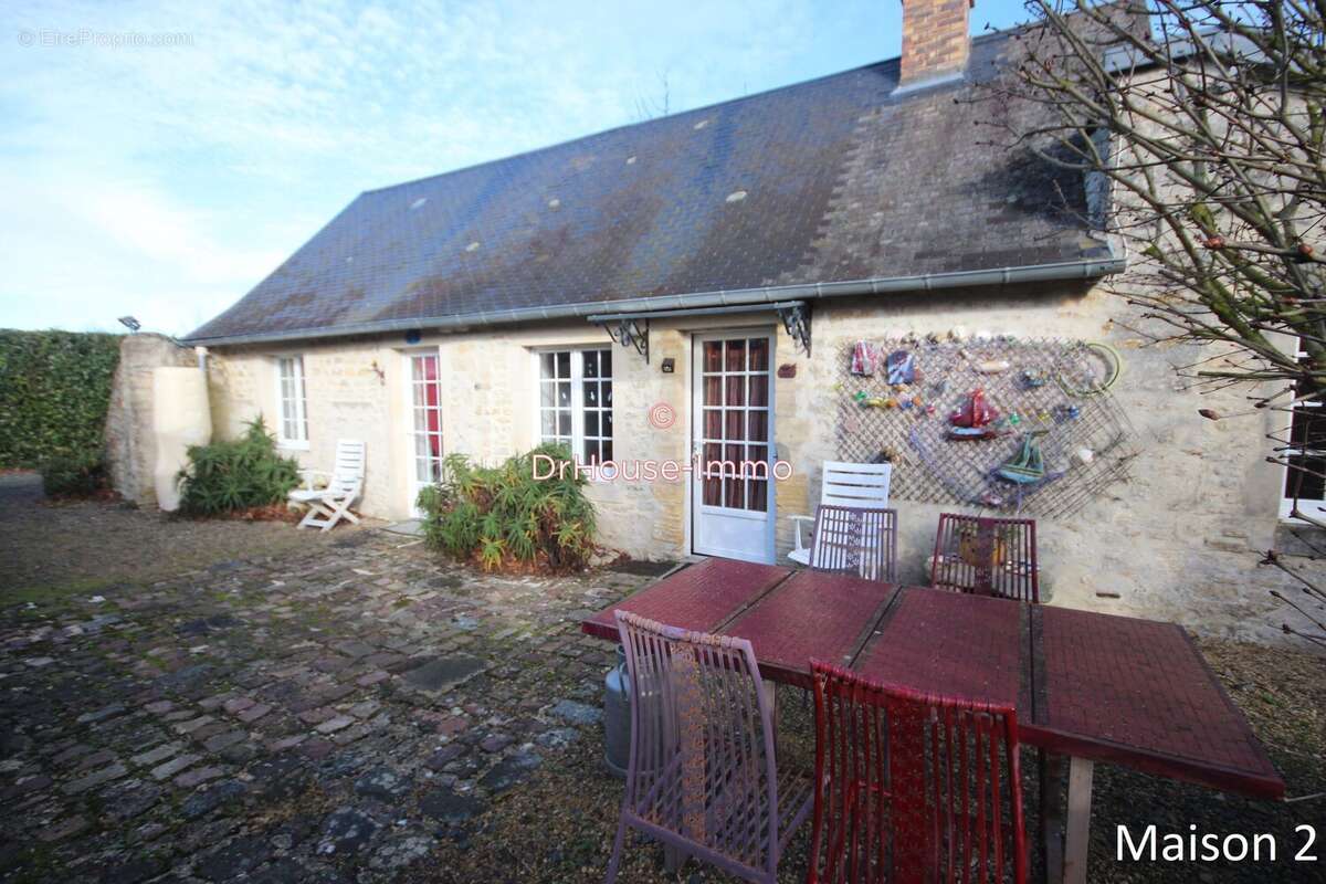 Maison à PORT-EN-BESSIN-HUPPAIN