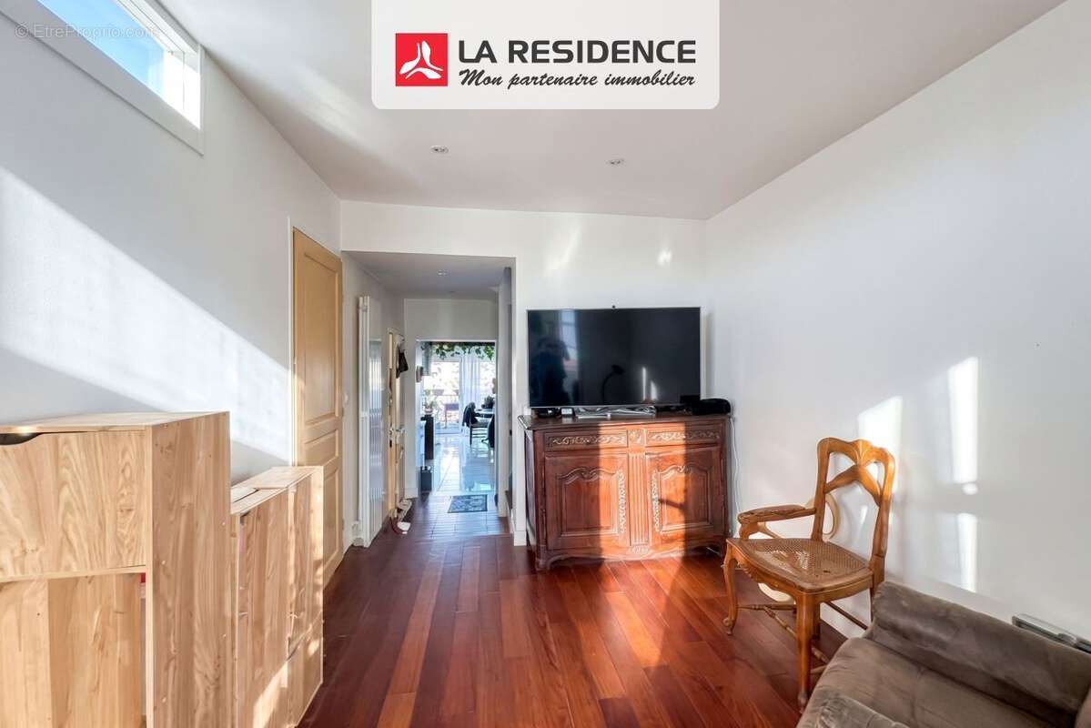 Appartement 120 m² à Montesson  - photo 6