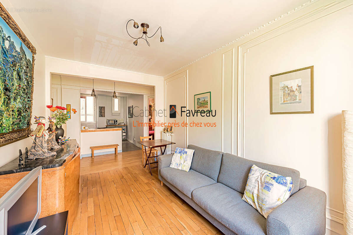 Appartement à PARIS-10E