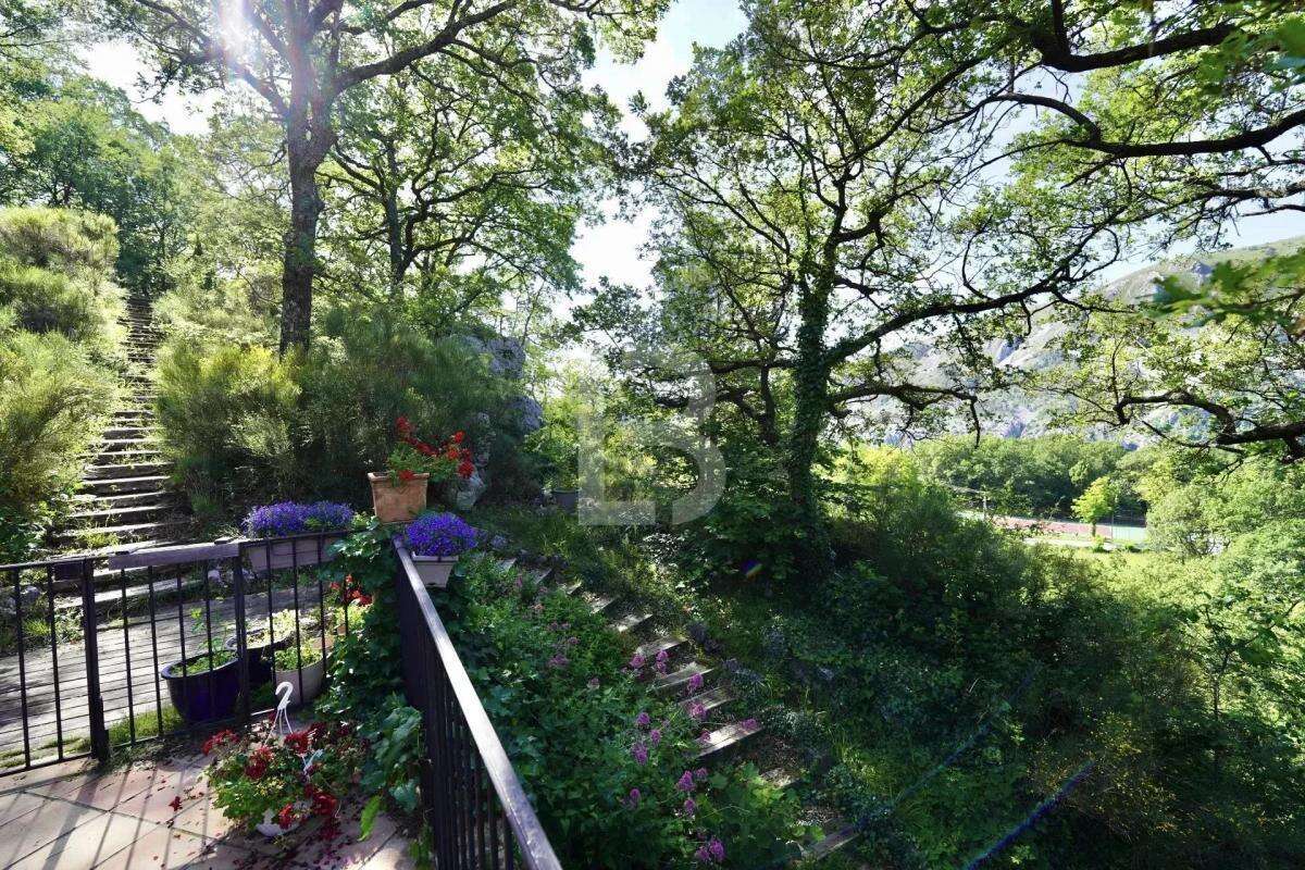 Maison à GREOLIERES