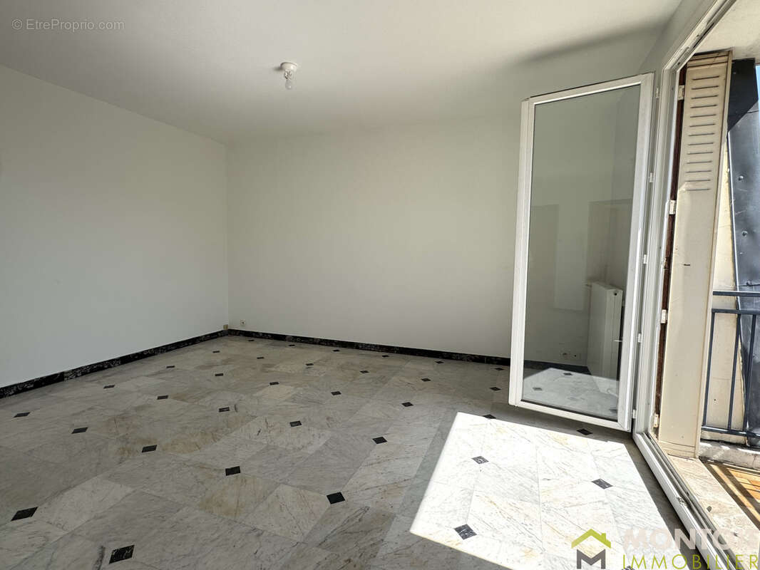 Appartement à L'HAY-LES-ROSES