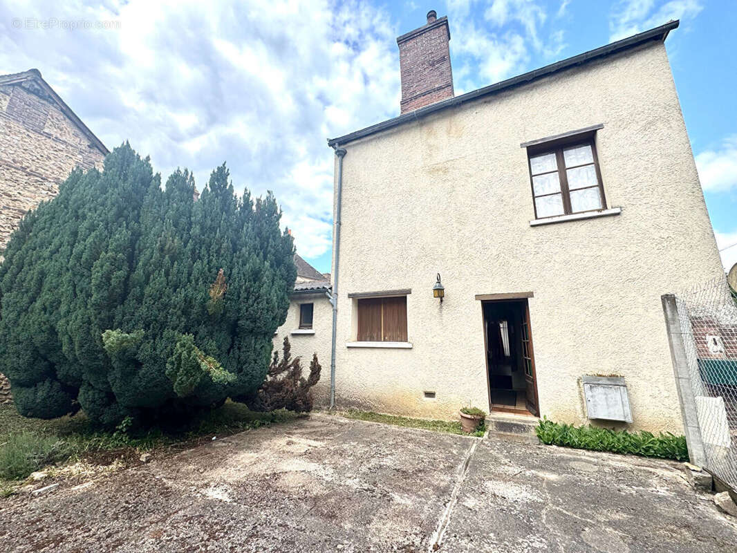 Maison à NONANCOURT