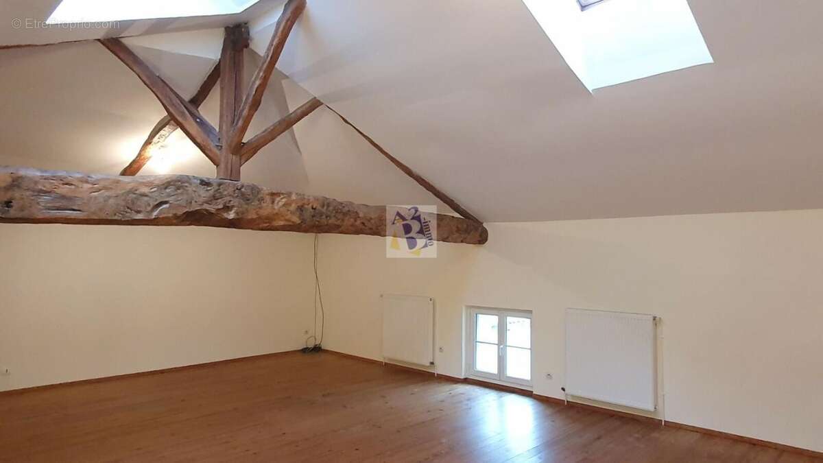 Maison à FLEAC