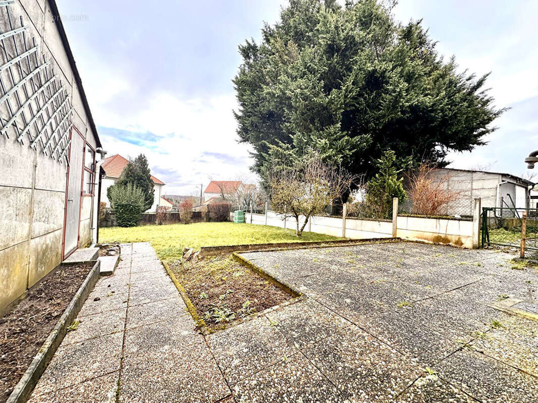 Maison à DAMELEVIERES