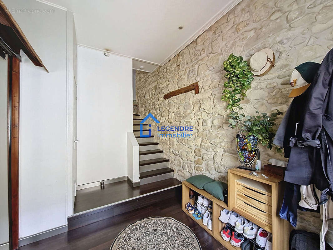 Maison à PIERRELAYE