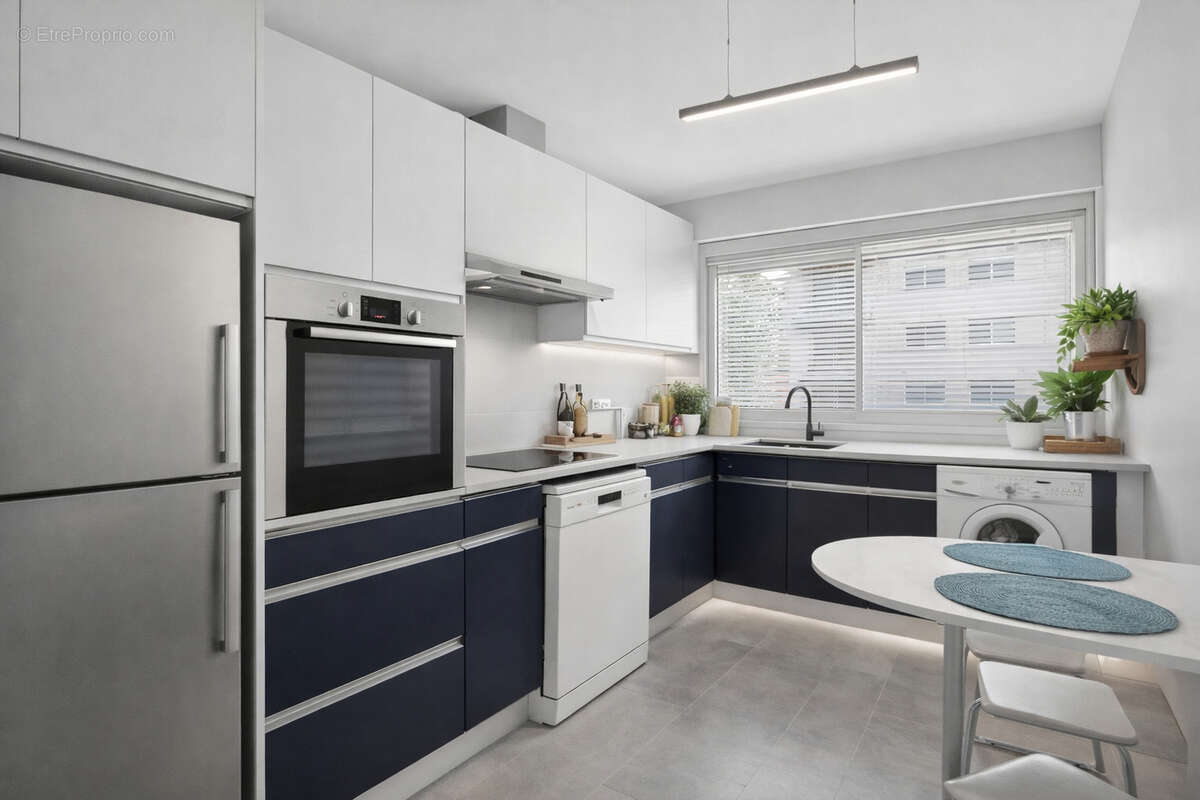 Appartement à PARIS-15E