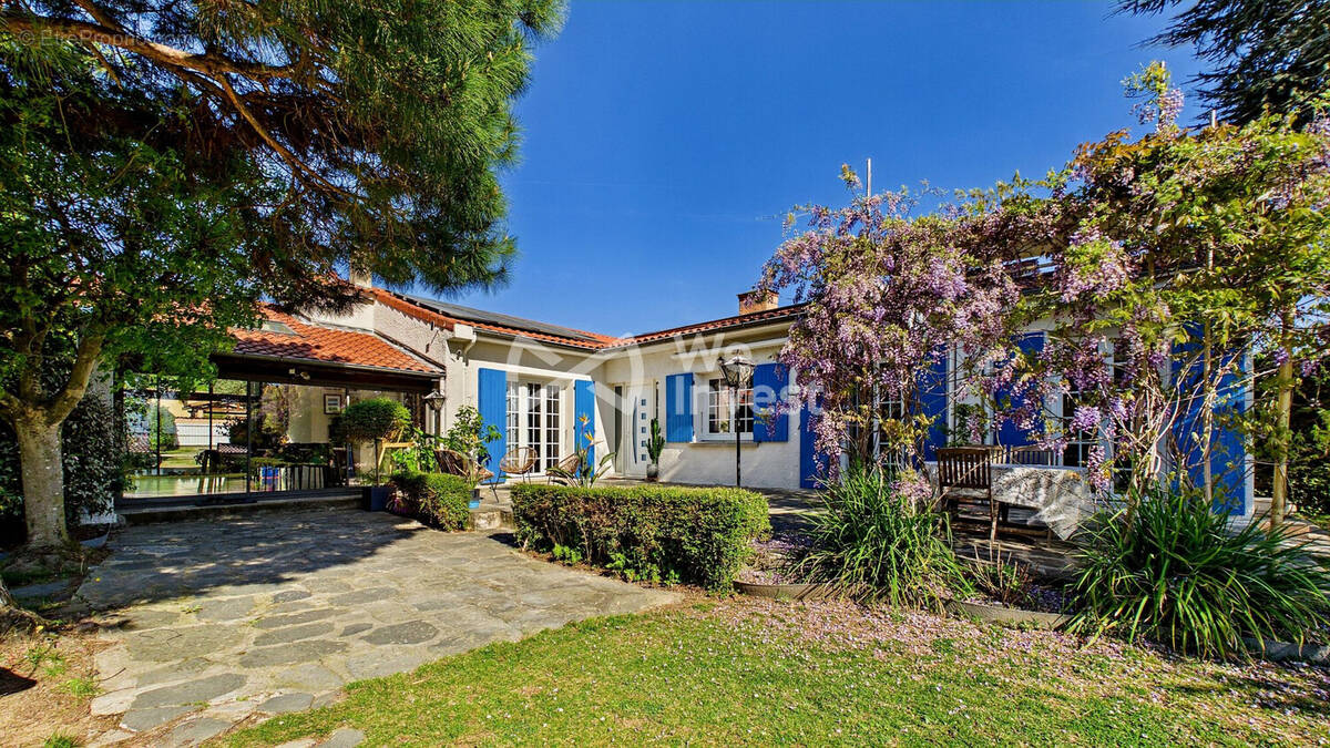 Maison à CORNAS