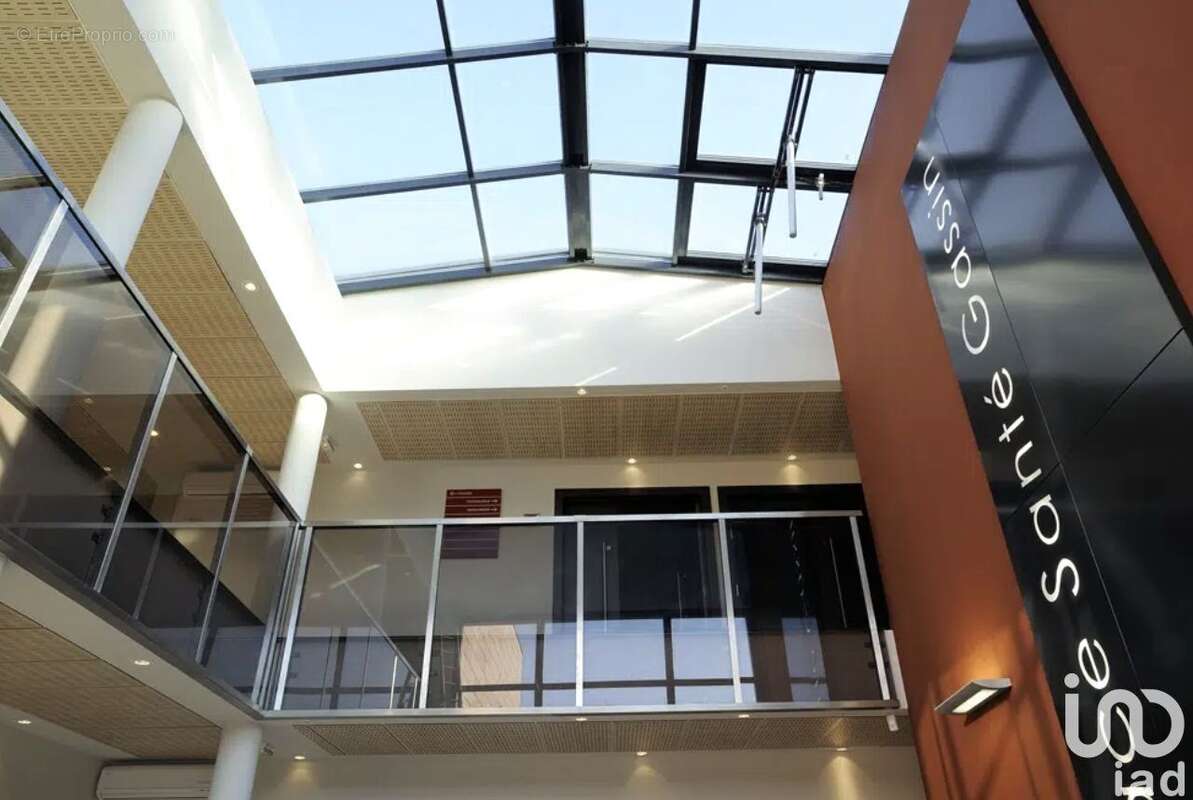 Photo 5 - Commerce à GASSIN