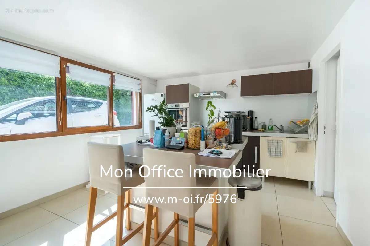 Appartement à CABRIES