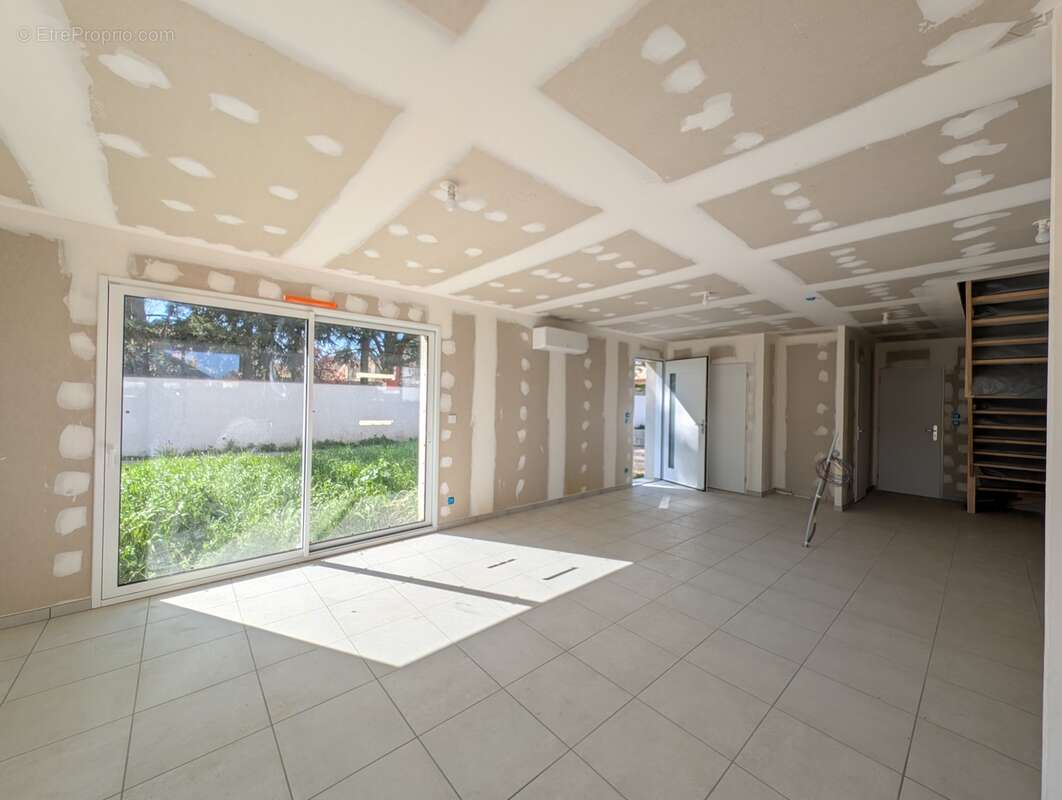 n°1 - Maison à COLOMBIER-SAUGNIEU