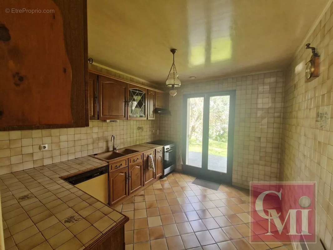 Maison à SAINT-GERMAIN-LES-ARPAJON