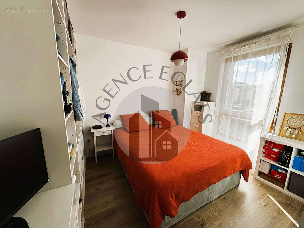 Maison à BUSSY-SAINT-GEORGES