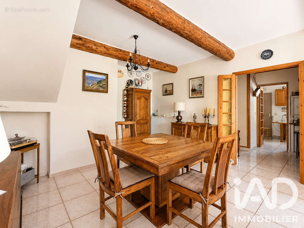 Maison 104 m² à Oraison  - photo 7