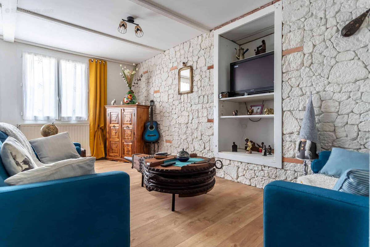Country property - photo 7