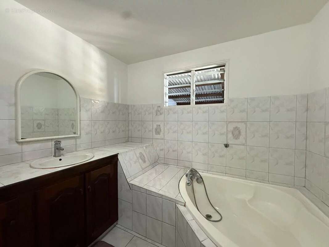 Maison à SAINT-JOSEPH