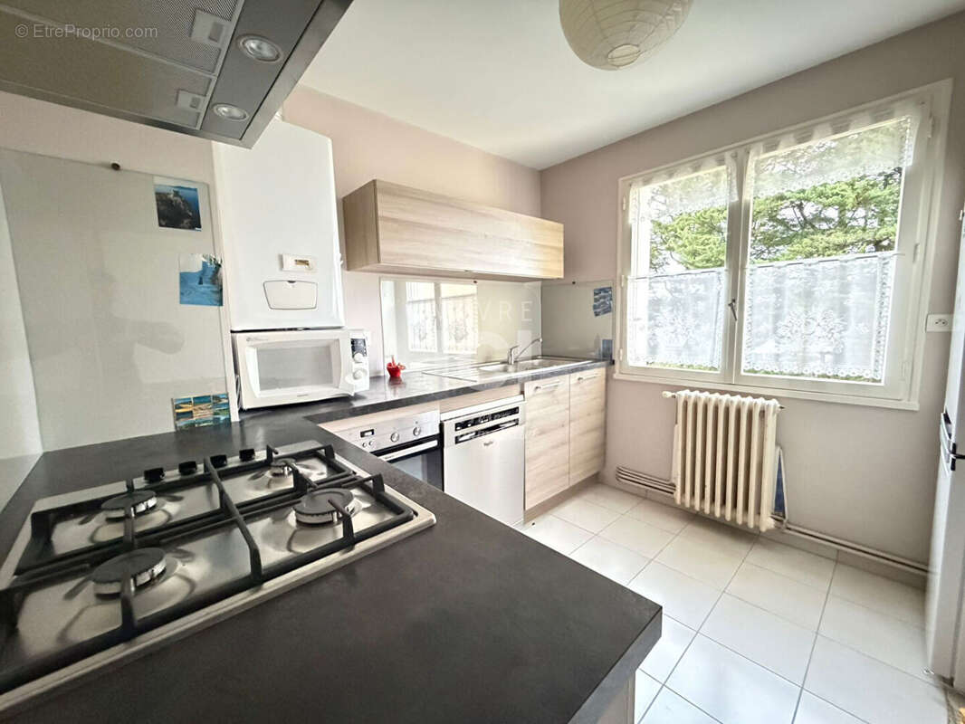 Appartement à SAINT-SEBASTIEN-SUR-LOIRE