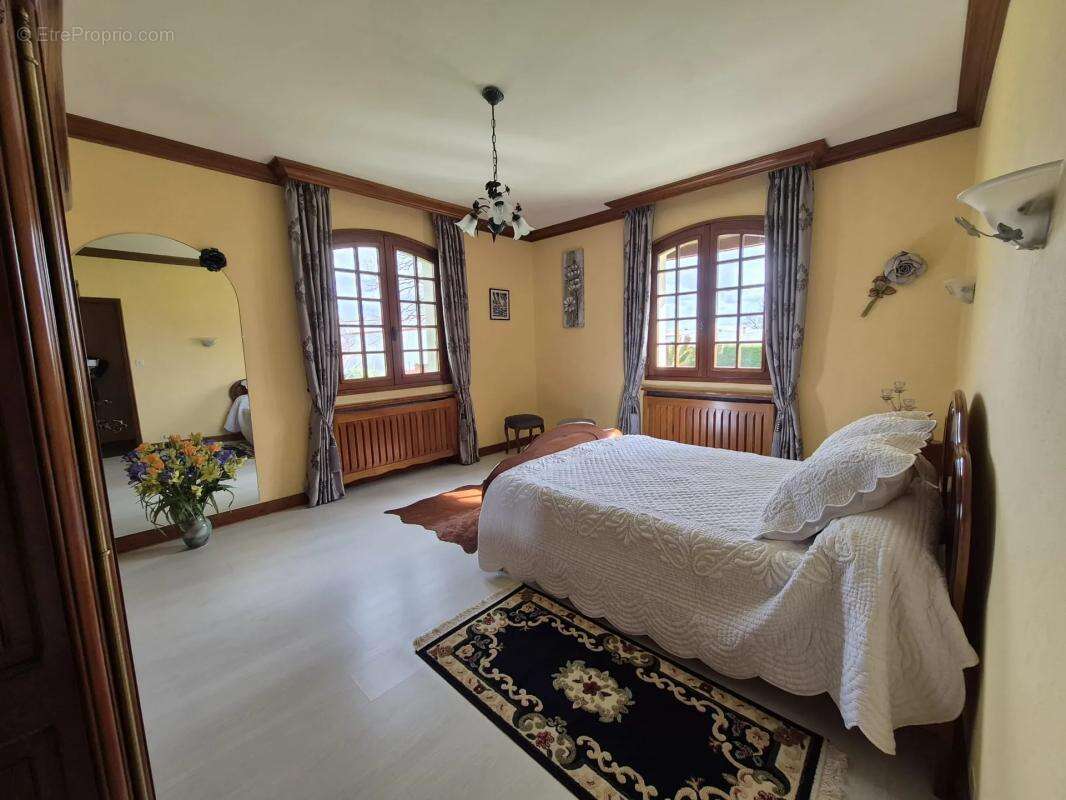 Maison à ETAGNAC