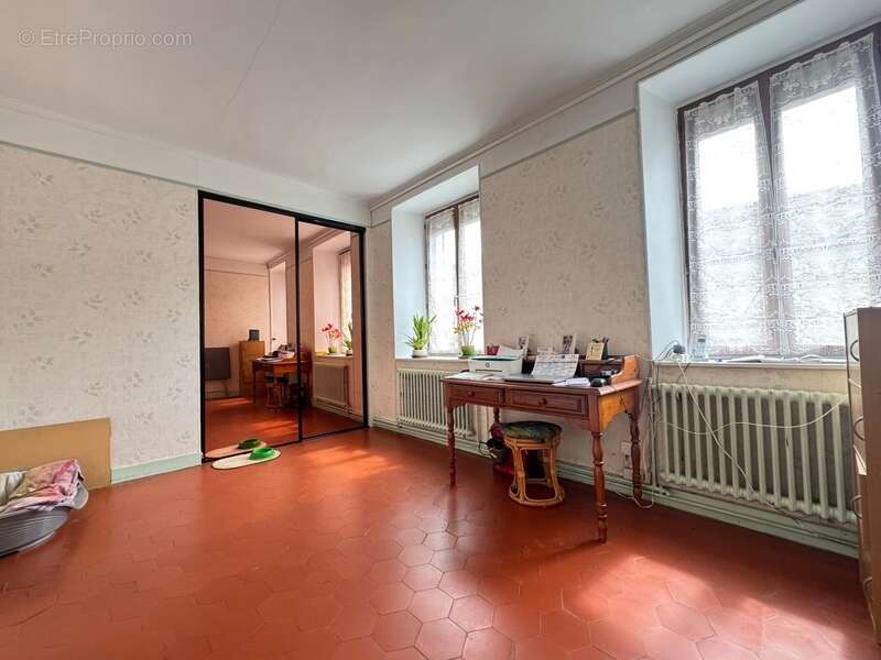 Maison à SAINT-ARNOULT-EN-YVELINES