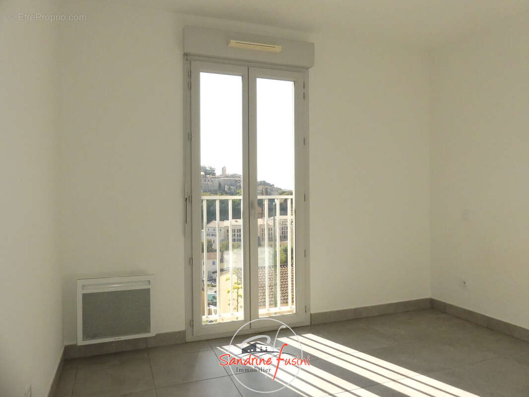 Appartement à GATTIERES