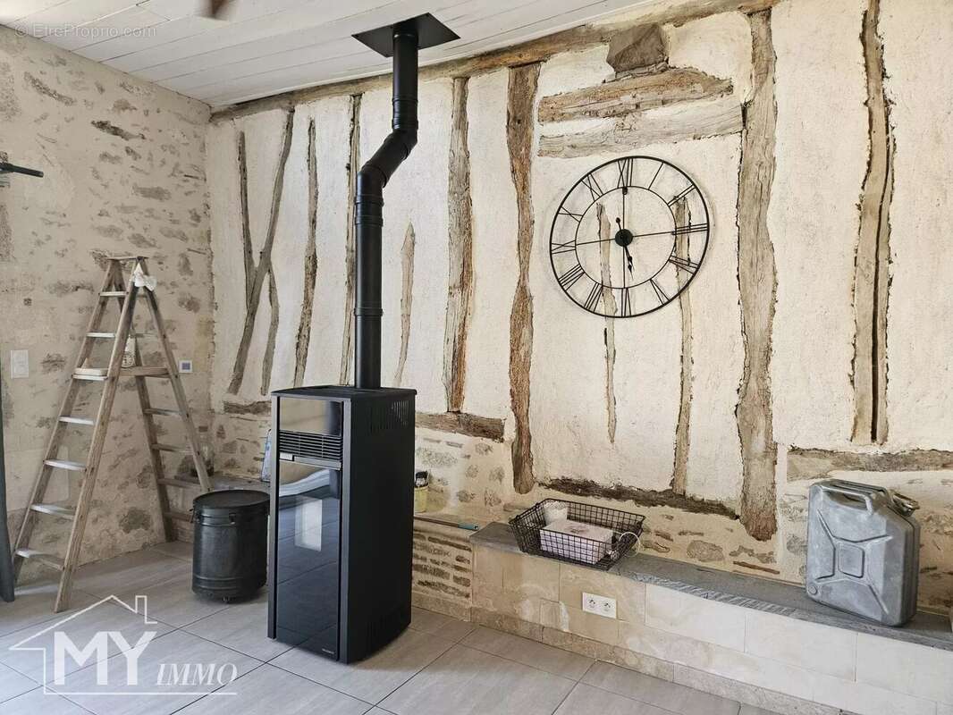 Maison à PORT-SAINTE-FOY-ET-PONCHAPT