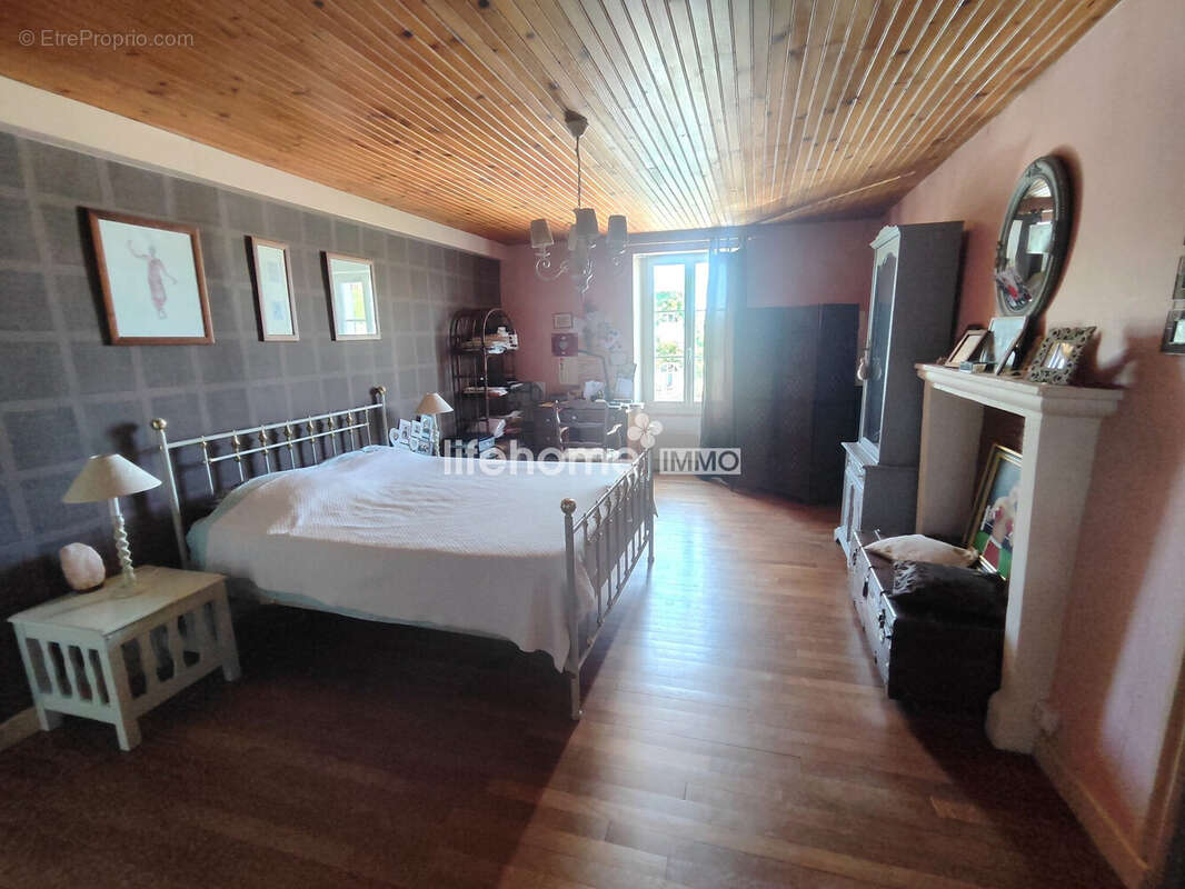Maison 312 m² à Nohant-Vic  - photo 7