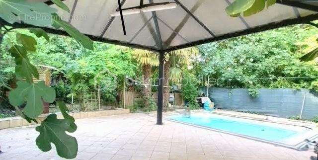 Maison à ORMOY-LA-RIVIERE