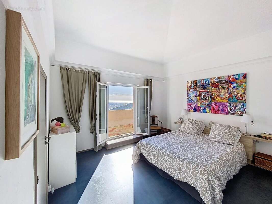 Appartement à GATTIERES