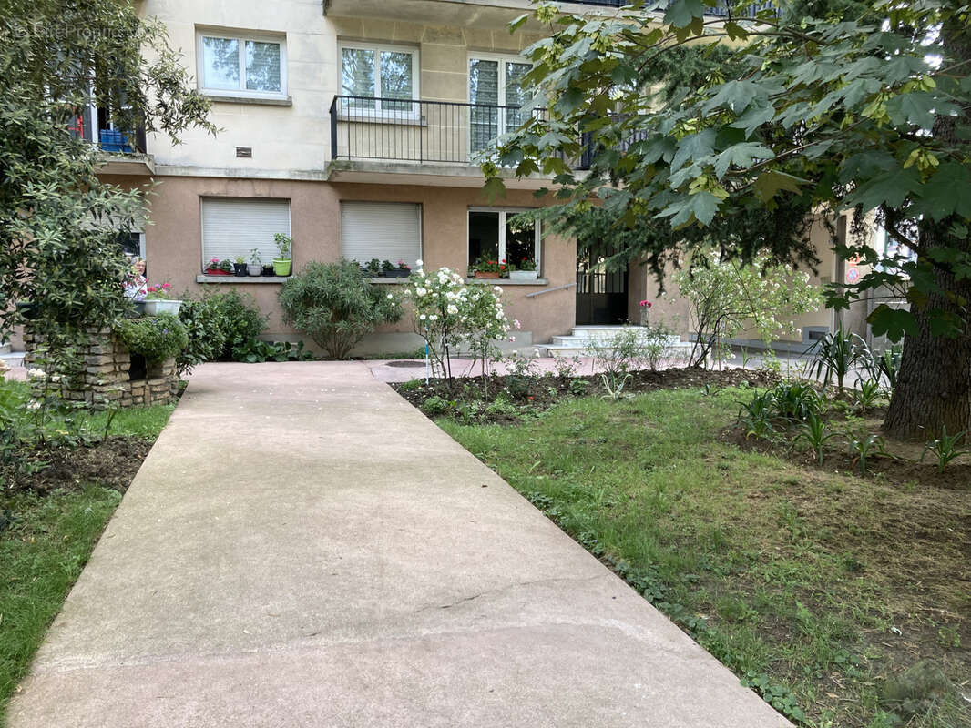 Appartement à PIERREFITTE-SUR-SEINE