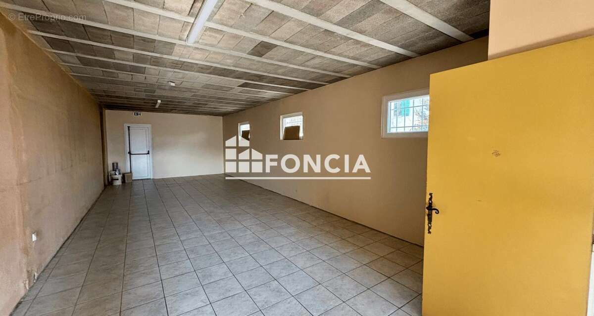 Commerce à SAINTE-MAXIME