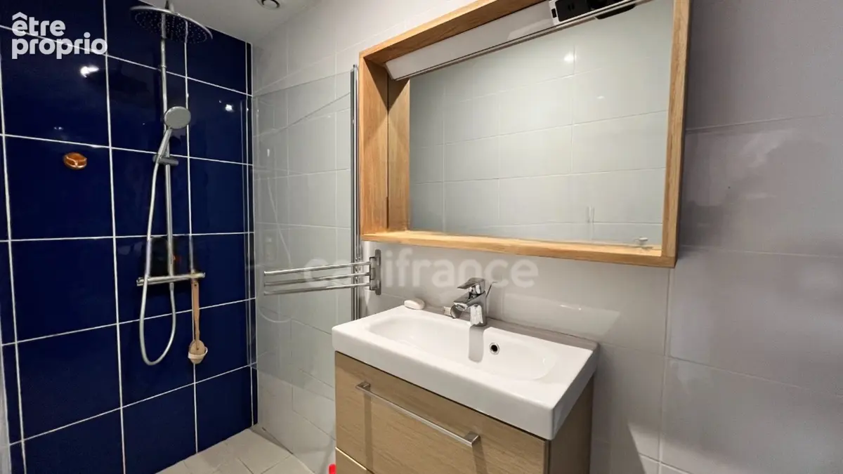 Quimper (29) - Maison centre ville de 75,21 m² habitable - 124 m² utiles - Terrasse - Double garage - photo 11