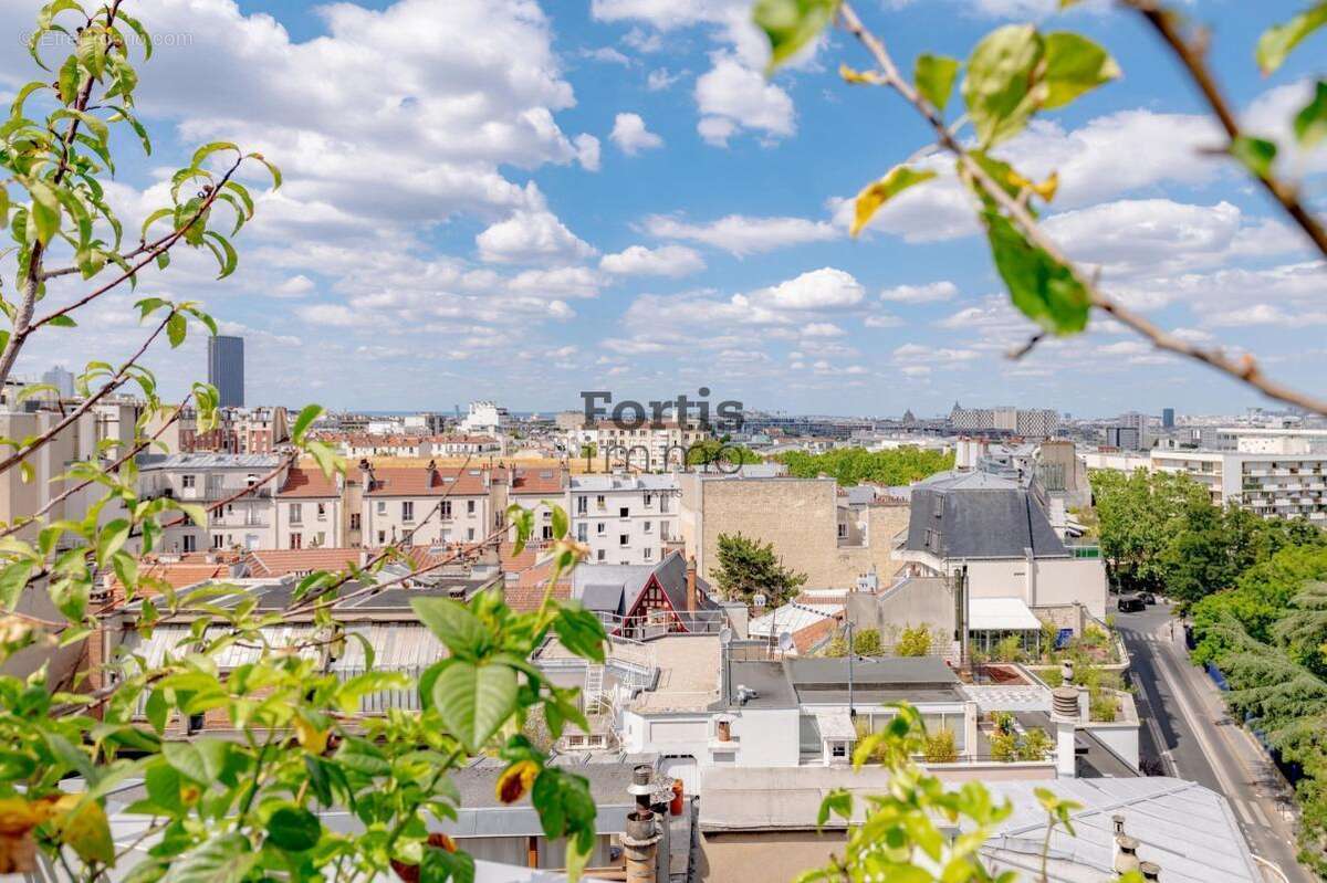 Appartement à PARIS-14E