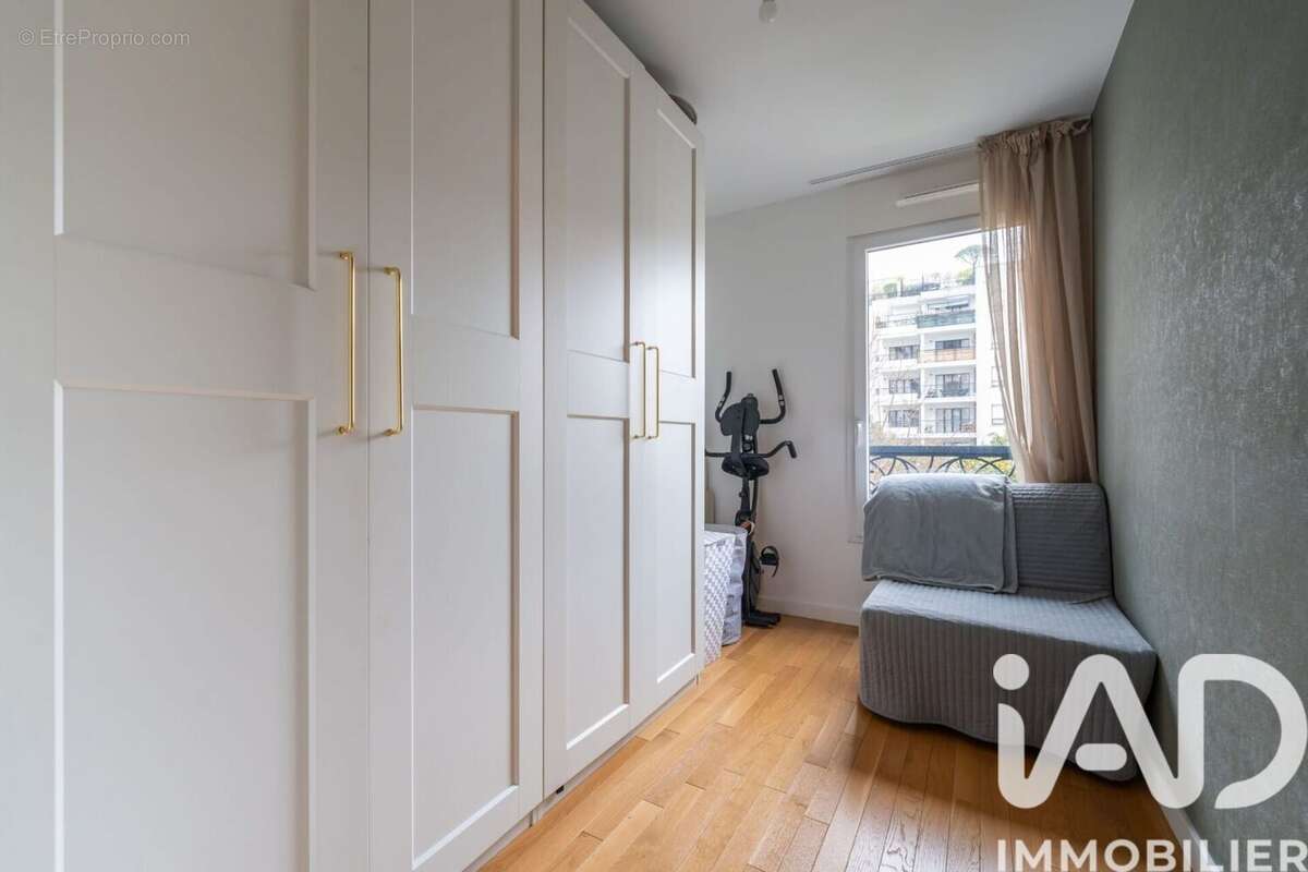 Photo 9 - Appartement à SURESNES