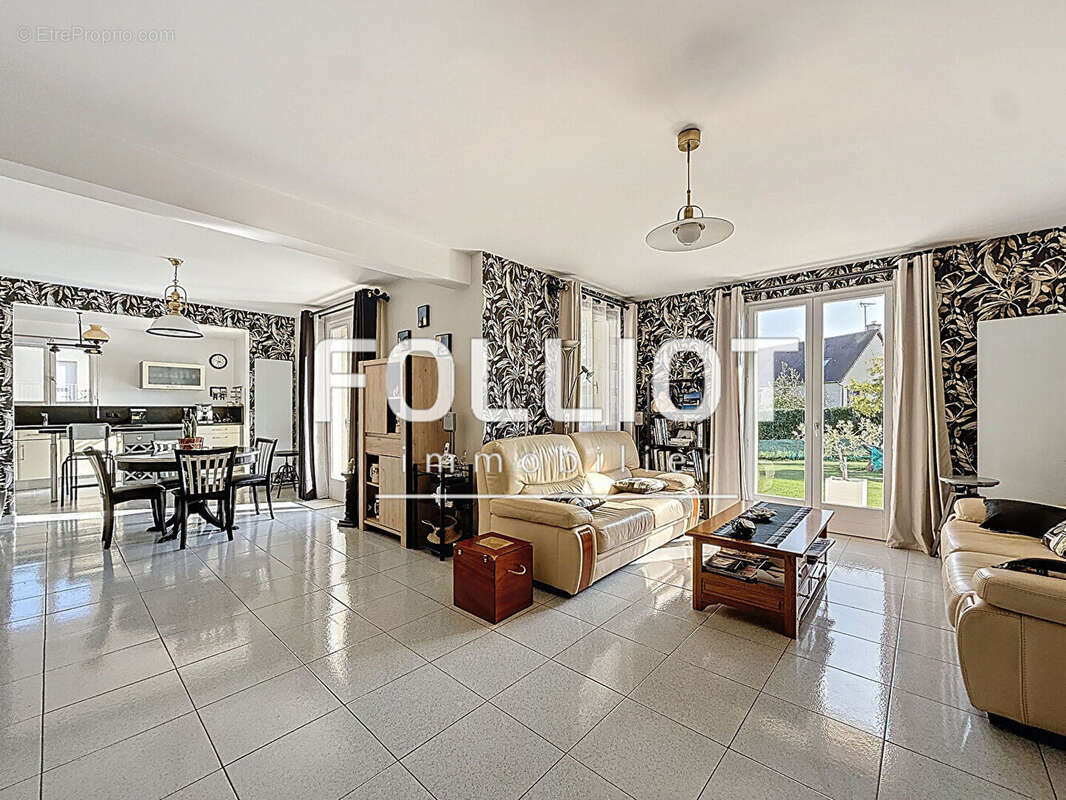 Maison à SAINT-PAIR-SUR-MER