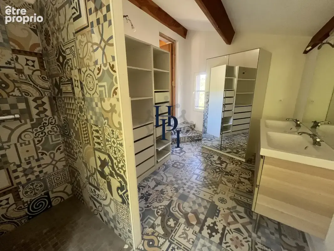 Saint Affrique, Vente maison rénovée avec terrain attenant. - photo 8