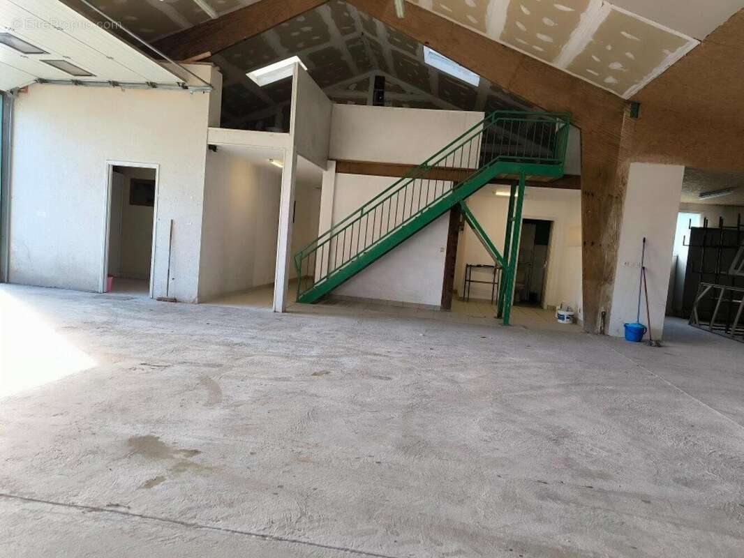 Photo 5 - Commerce à KERMARIA-SULARD