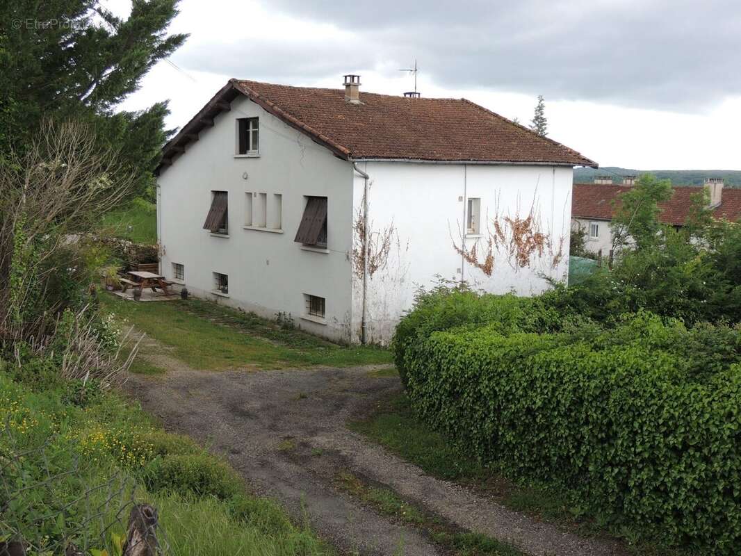 Maison à VILLEFRANCHE-DE-ROUERGUE