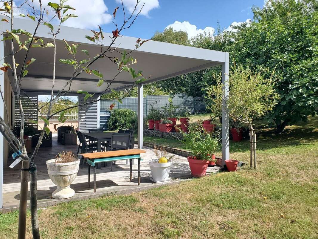 Maison à CHAMPNIERS