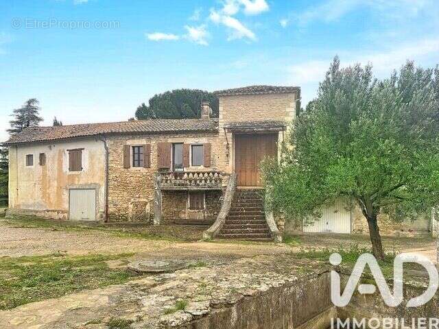 Photo 2 - Maison à MENERBES