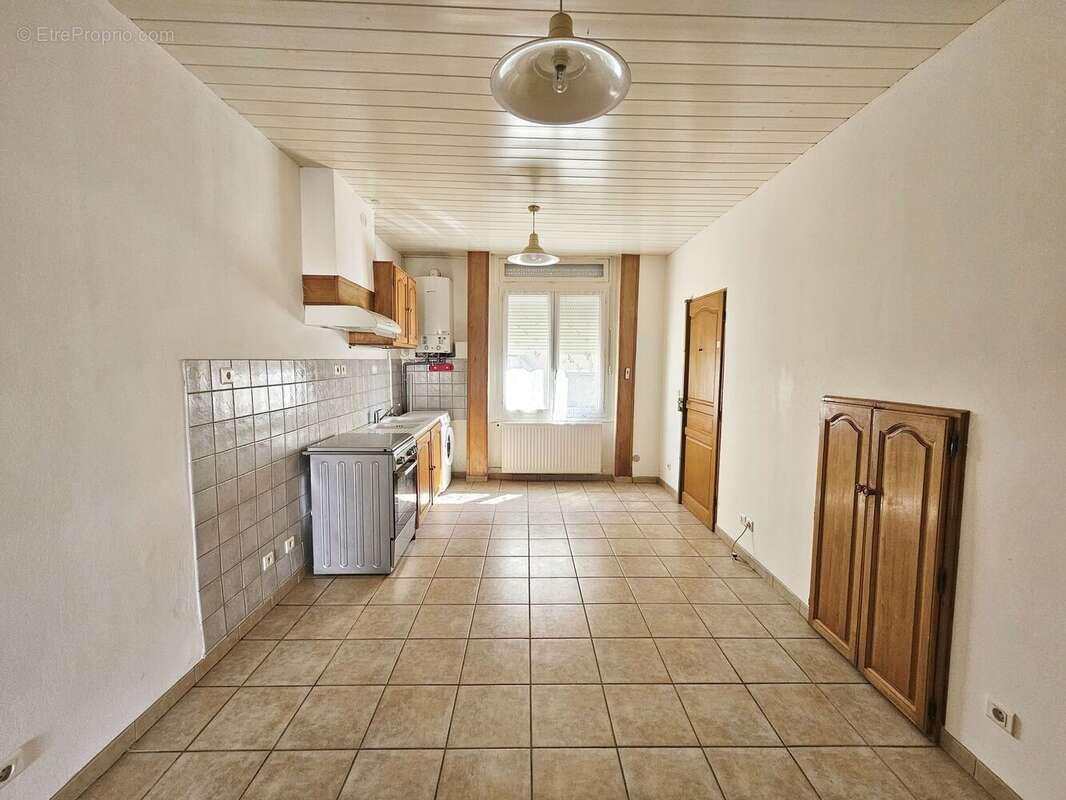 Photo 5 - Appartement à SAINT-GENEST-LERPT