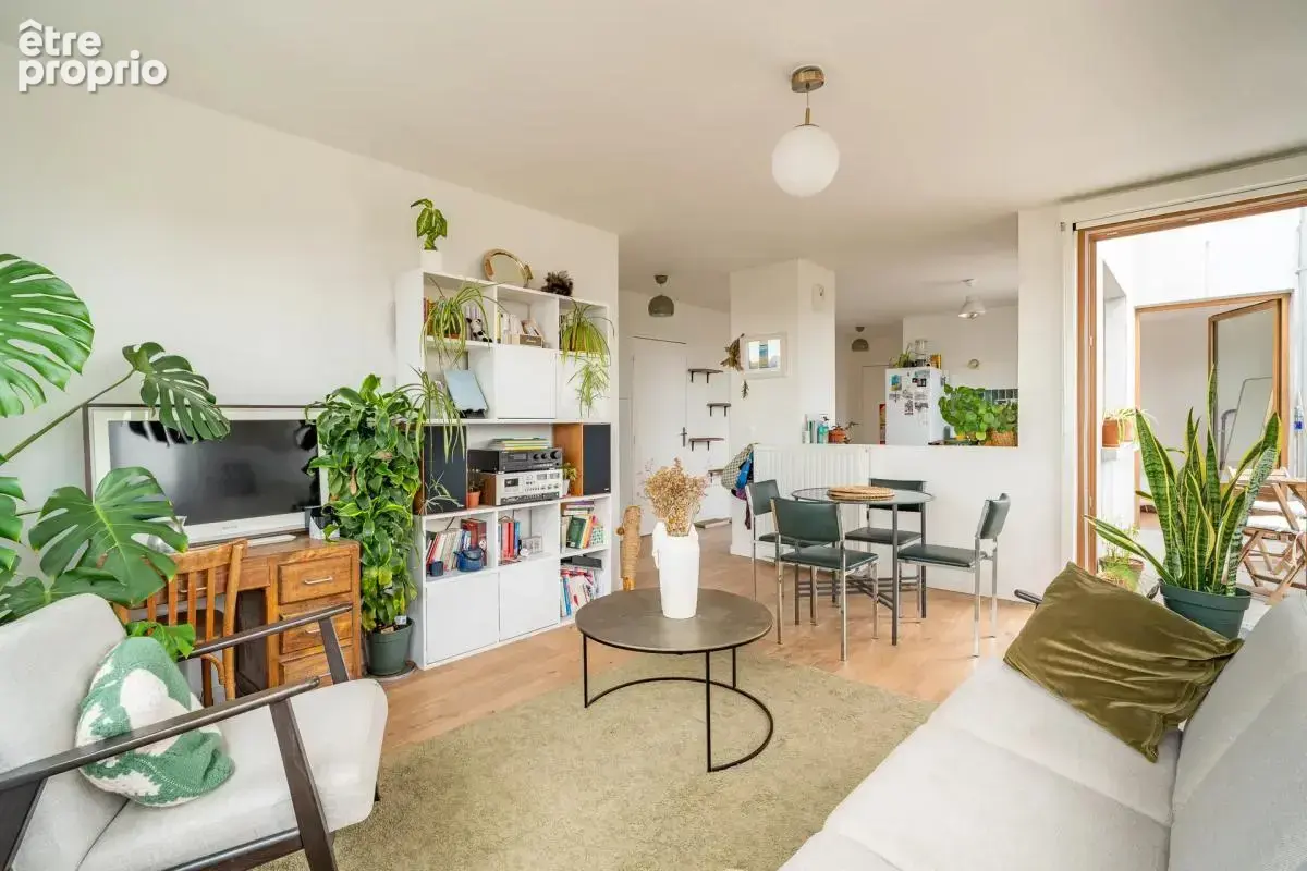 Appartement 3 pièces de 63 m² à La Plaine Saint-Denis - photo 2