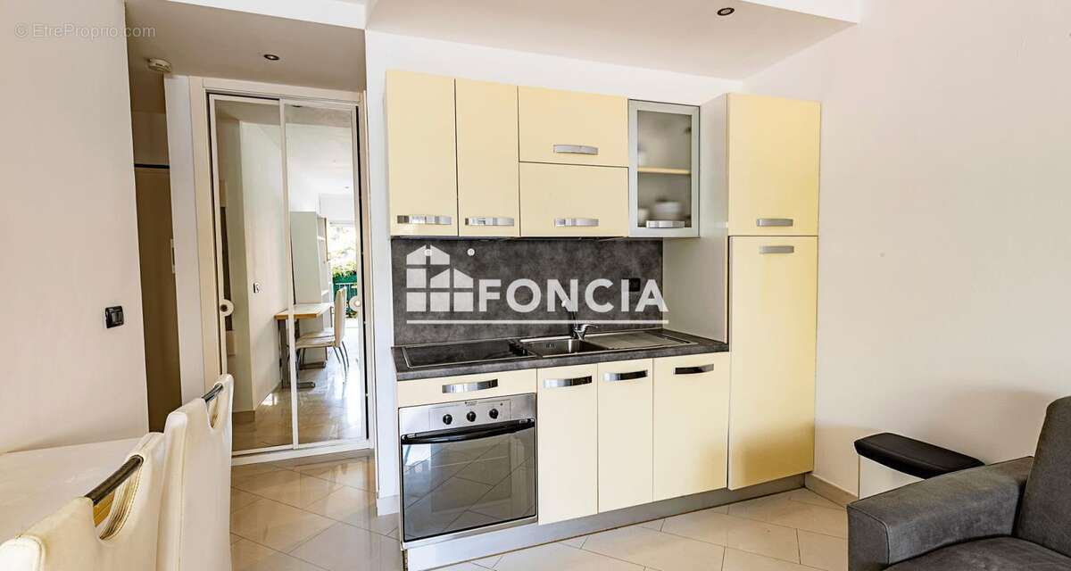Appartement à ROQUEBRUNE-CAP-MARTIN