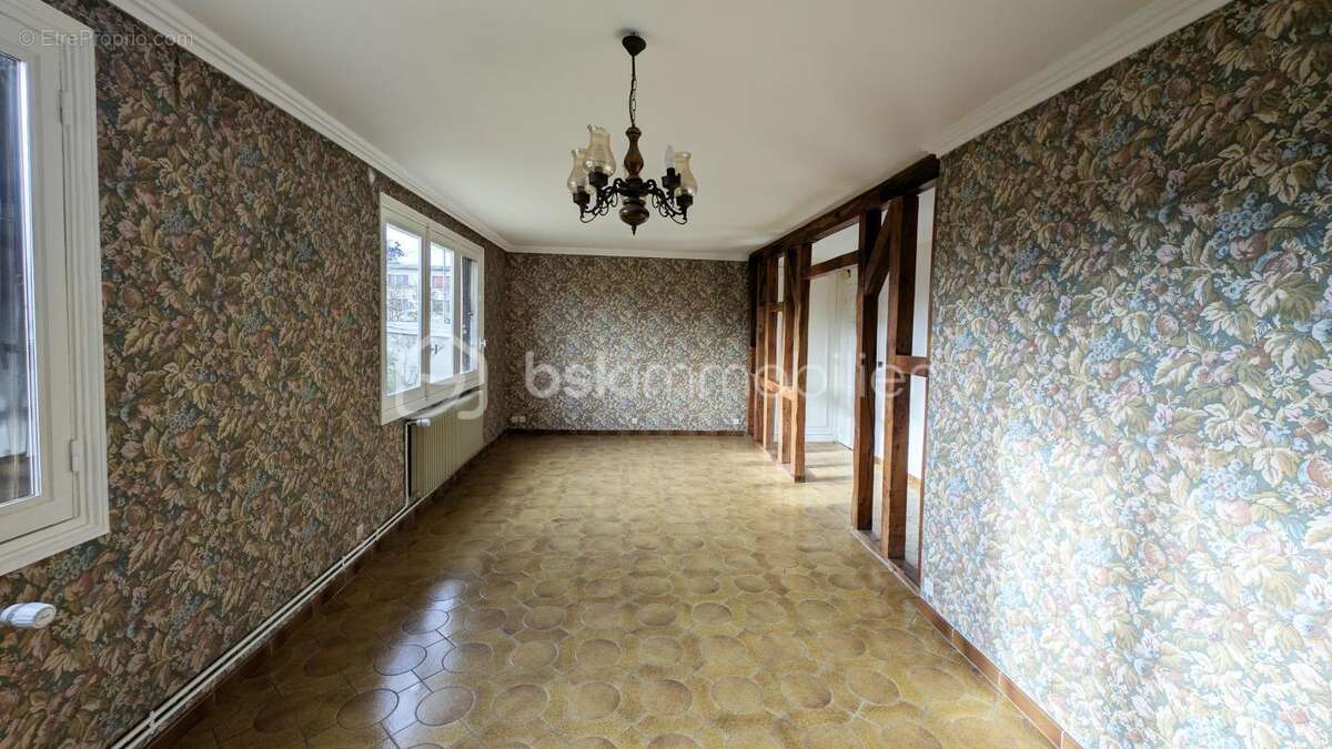 Appartement à DAMMARIE-LES-LYS