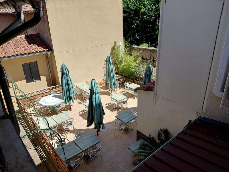 Fonds de commerce et murs à vendre MIRANDE (32) - Hôtel-Restaurant avec parking et logement de fonction - photo 13