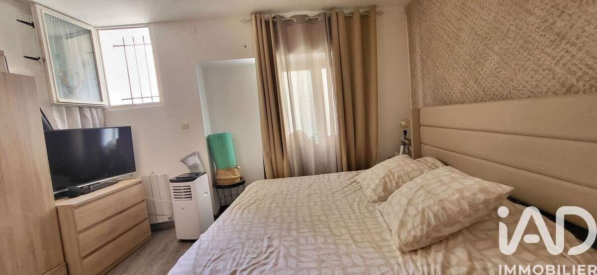 Photo 3 - Maison à SEILLONS-SOURCE-D&#039;ARGENS