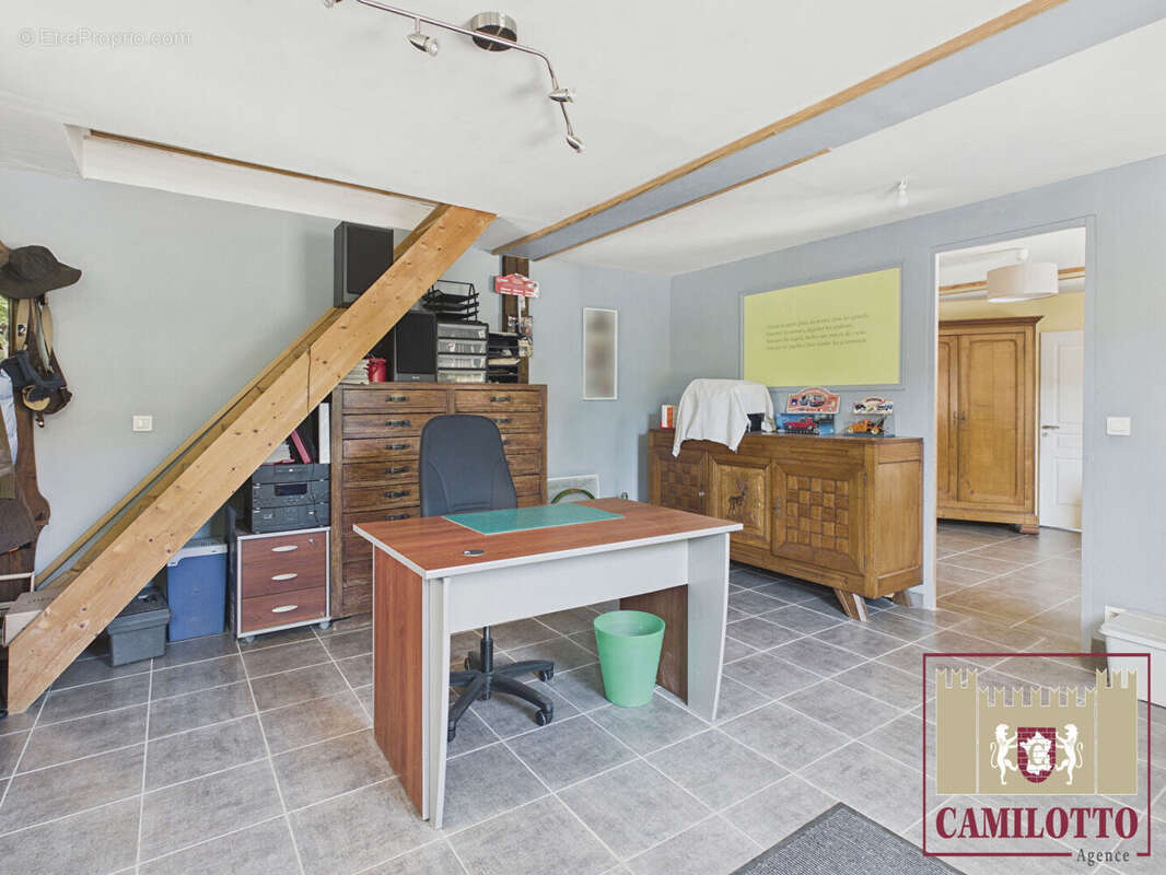 Maison ancienne proche de nogent le roi - photo 11