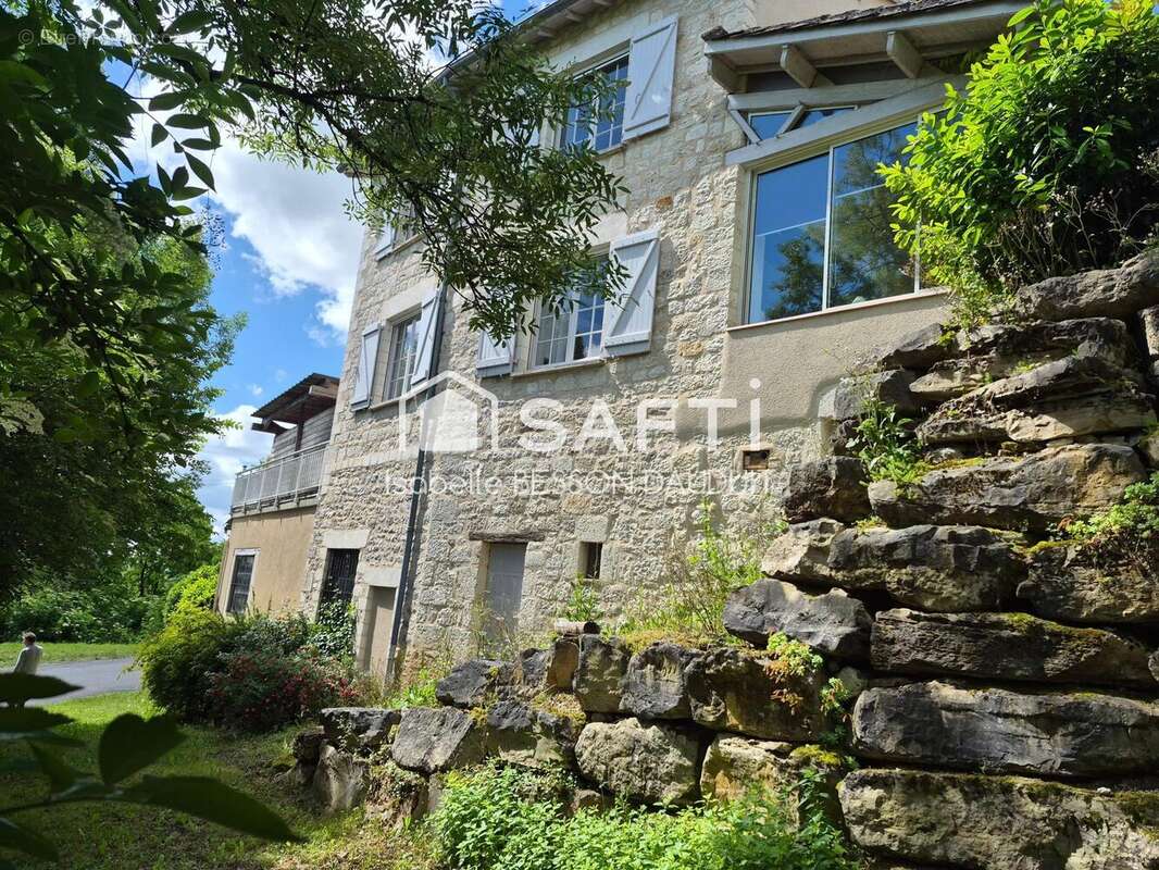 Maison 170 m² à Puylaroque  - photo 4