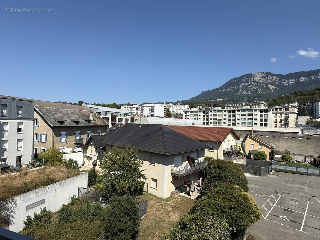 Appartement à AIX-LES-BAINS