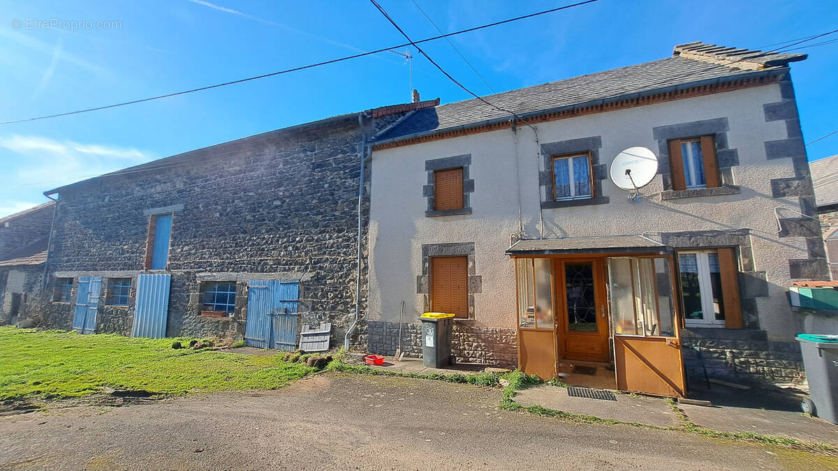 Maison à MANZAT
